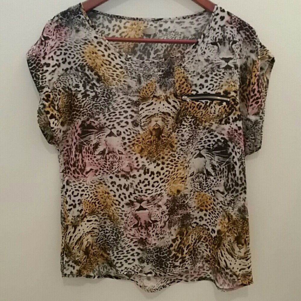 Ali & Kris Animal Print Top Size Medium semi-sheer